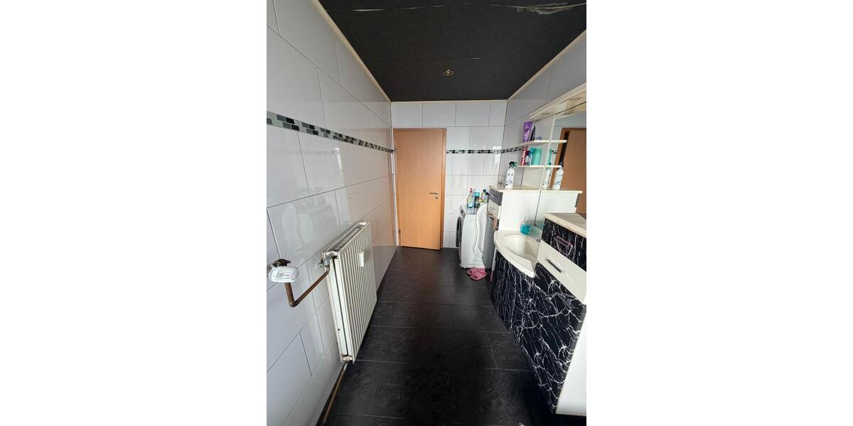 Etagenwohnung Saarbrücken West - 2 Zimmer, 75 m&sup2;, 148.000&euro; | Angebot:27056506
