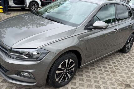 VW Polo 28.200 km 14.850 &euro; Hönow 15366