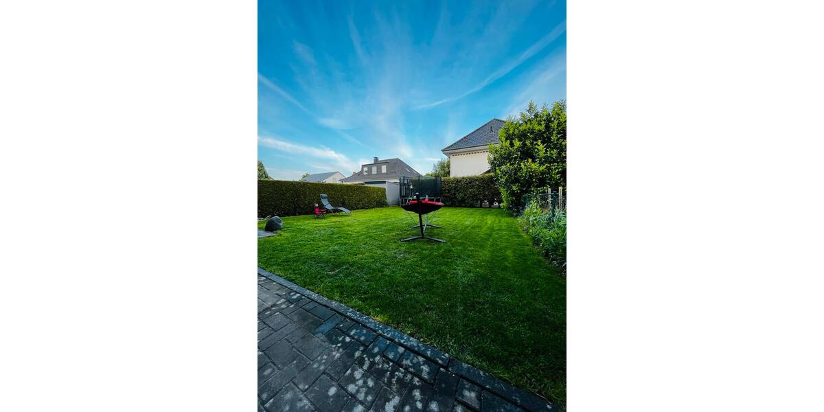 Doppelhaushälfte Lippstadt - 5 Zimmer, 151 m&sup2;, 550.000&euro; | Angebot:26841231