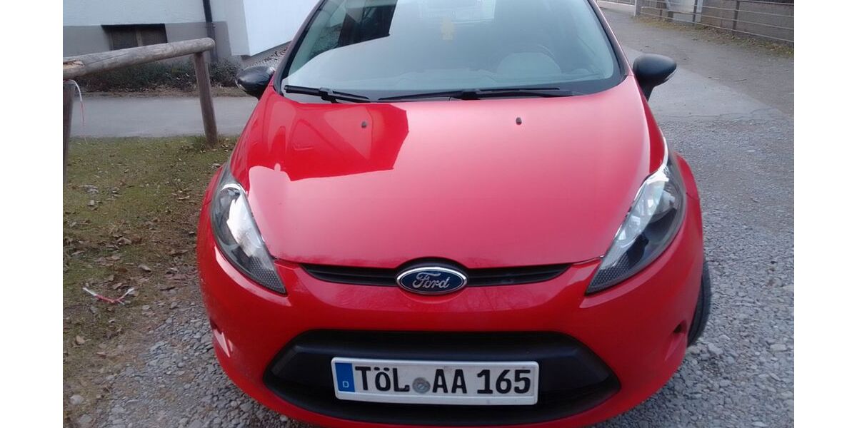 Ford Fiesta 149.000 km 700 &euro; kochel 82431