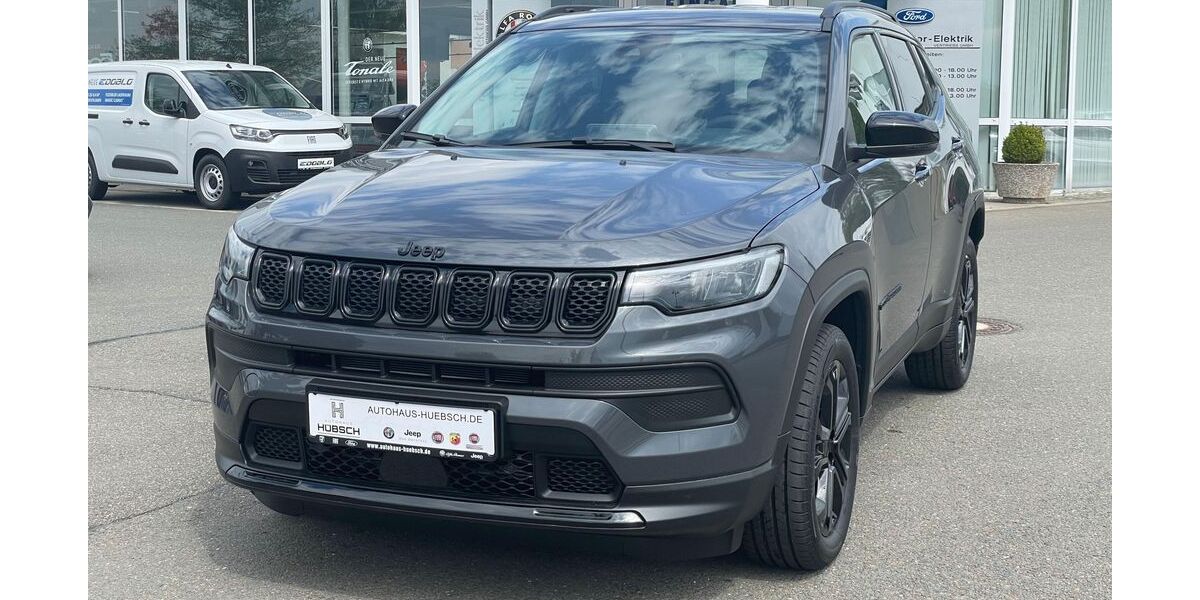 Jeep Compass 30.477 km 25.490 &euro; Chemnitz 09130