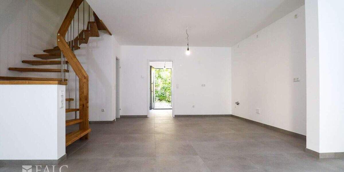Reihenendhaus Duisburg Buchholz - 5 Zimmer, 117 m&sup2;, 1.700&euro; | Angebot:24689721