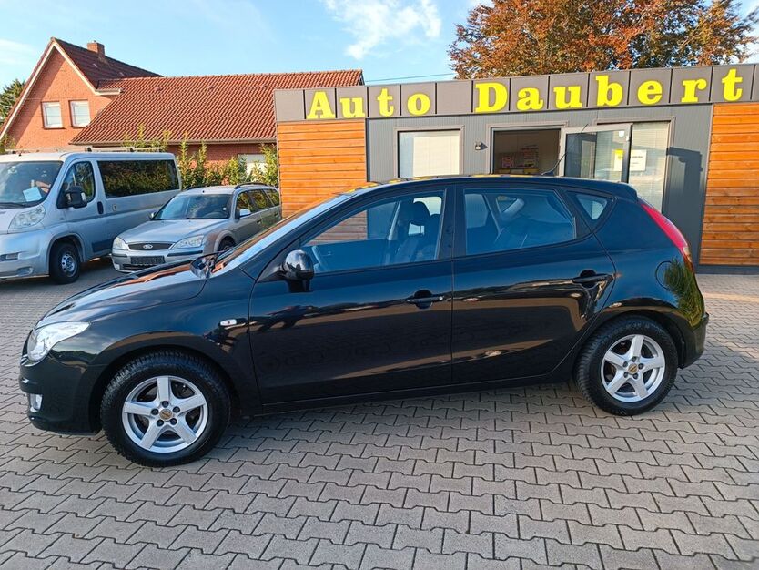 Hyundai i30 125.000 km 5.500 € Moormerland 26802