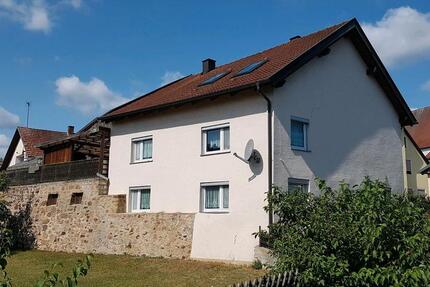 Haus Roding - 8 Zimmer, 220 m&sup2;, 199.999&euro; | Angebot:24430894