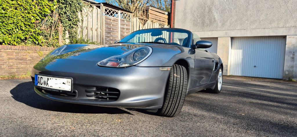 Porsche Boxster 144.000 km 22.999 &euro; Aachen 52066