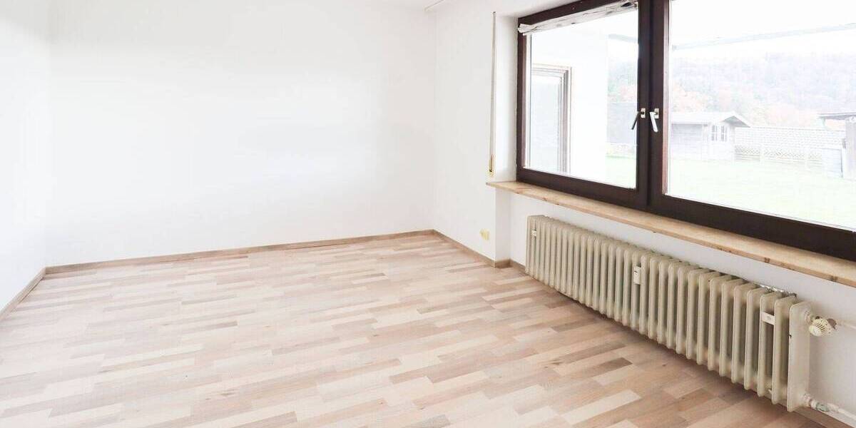 Etagenwohnung Greding - 9 Zimmer, 241 m&sup2;, 450.000&euro; | Angebot:25745121