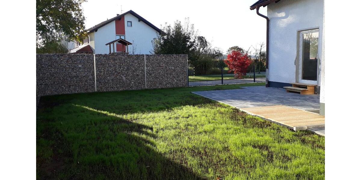 Einfamilienhaus Winzer - 6 Zimmer, 140 m&sup2;, 1.100&euro; | Angebot:24890663