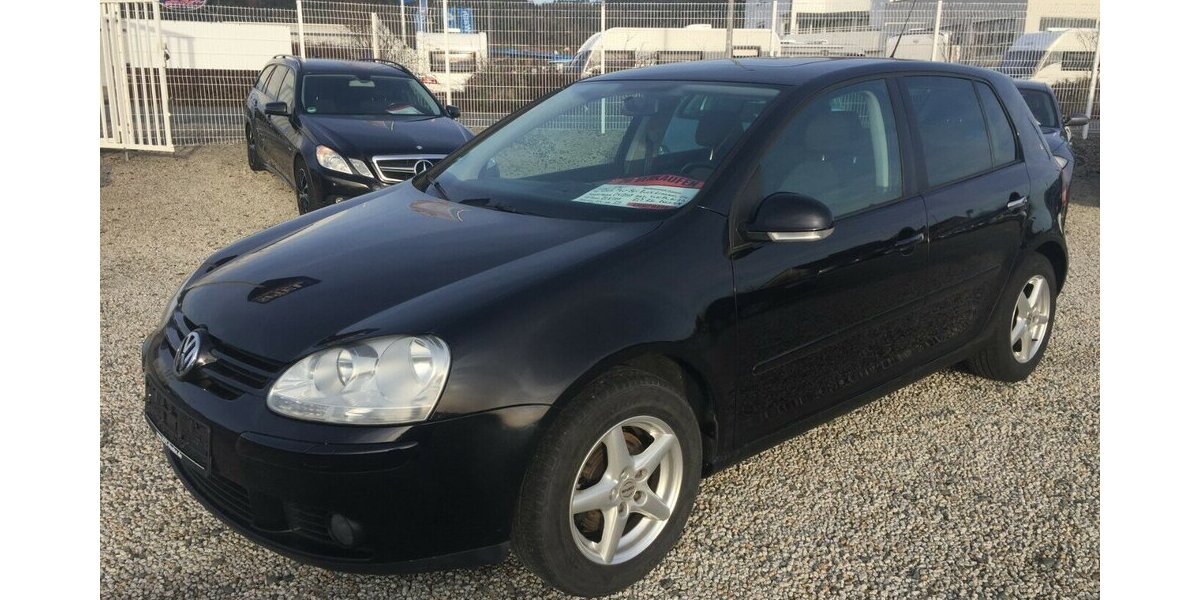 VW Golf Tour Edition,el.SD..Klima,Sitzheiz.,Tüv Neu! 200.000 km 2.999 &euro; Himmelkron 95502