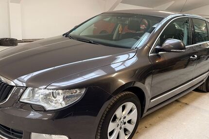 Skoda Superb 306.000 km 4.400 € Nidderau 61130