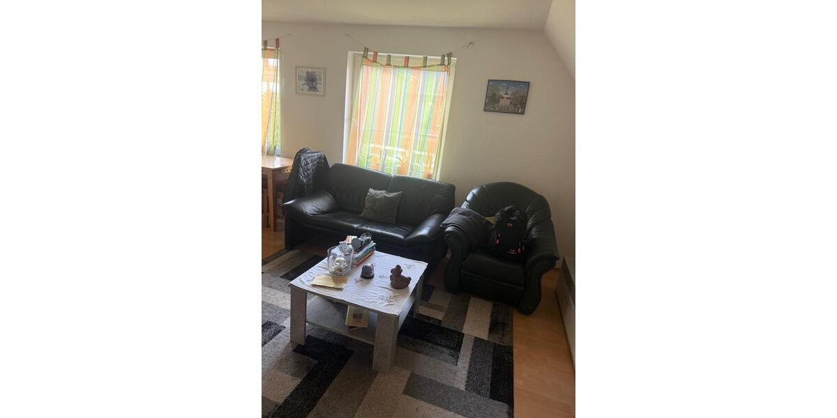 Dachgeschoßwohnung Friedeburg - 3 Zimmer, 80 m&sup2;, 600&euro; | Angebot:26347980