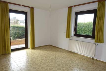 Solides Ein-Zweifamilienhaus an der Grenze zu Mühldorf - vielseitig nutzbar und stadtnah gelegen 6 zimmer