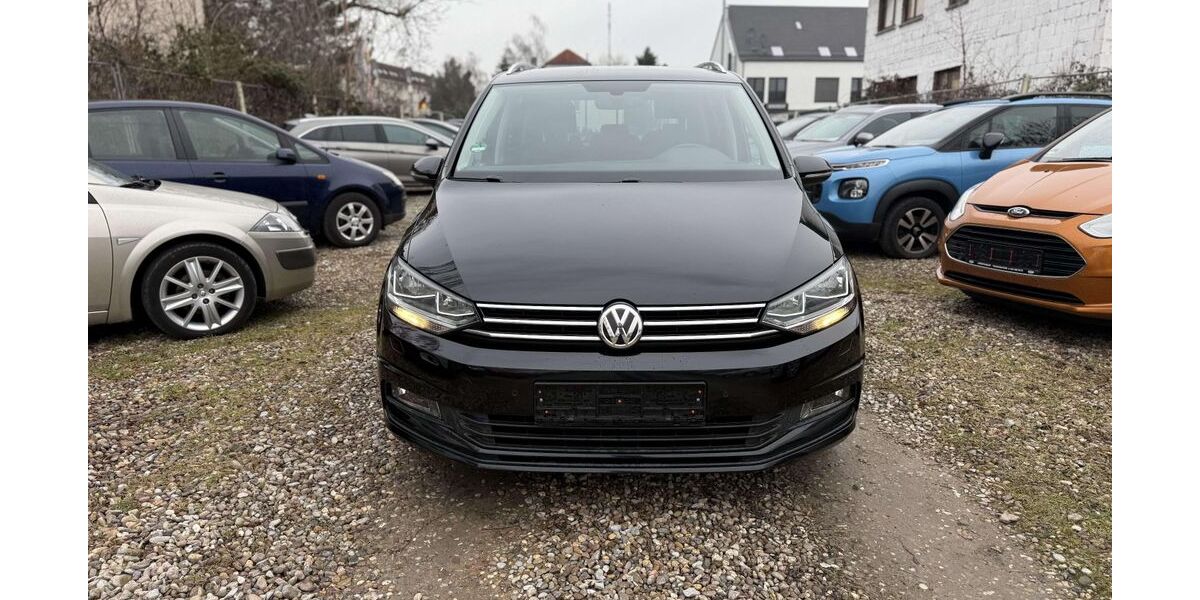 VW Touran 128.000 km 14.999 &euro; Wiesbaden 65197