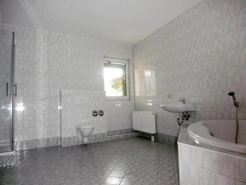 Attraktive MaisonetteWohnung in Wohn-und Geschäftshaus-Stadtmitte