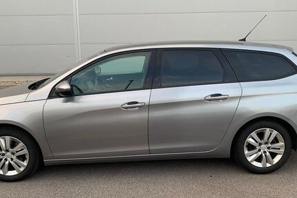 Peugeot 308 160.000 km 4.900 &euro; Rastatt 76437