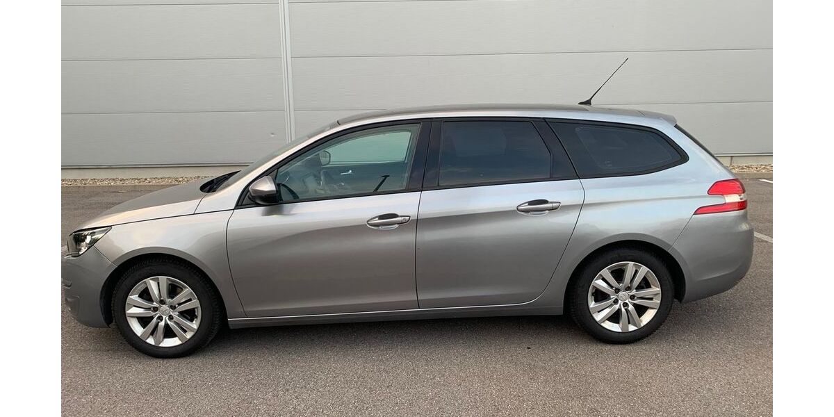 Peugeot 308 160.000 km 4.900 &euro; Rastatt 76437