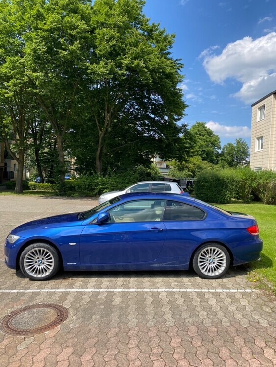 BMW E 320 158.000 km 9.850 € Wolfsburg 38440