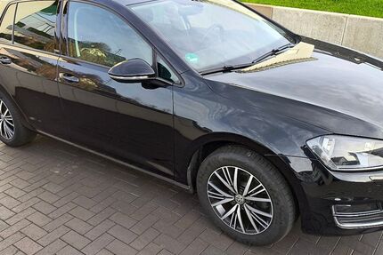 VW Golf 89.027 km 11.900 € Dernbach 56428