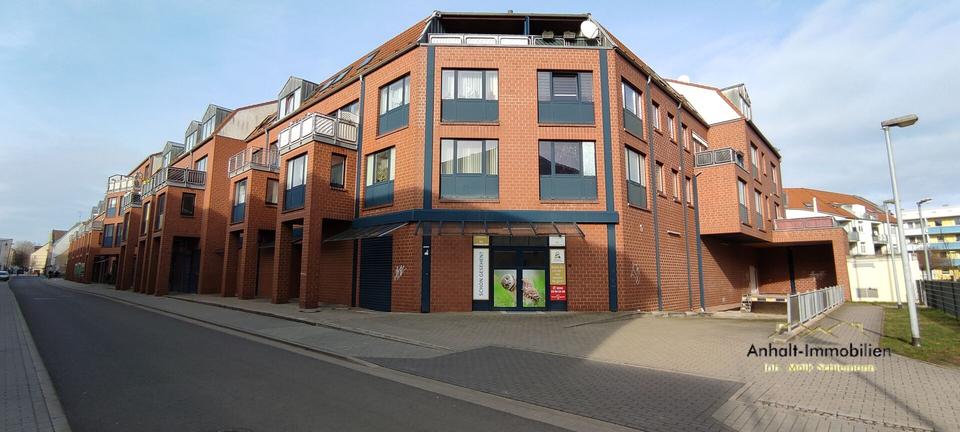 Dachgeschoßwohnung Bitterfeld-Wolfen Bitterfeld - 2 Zimmer, 62 m&sup2;, 405&euro; | Angebot:26665211