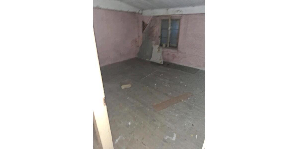 Einfamilienhaus Lunden - 11 Zimmer, 320 m&sup2;, 89.000&euro; | Angebot:26517490