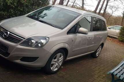 Opel Zafira 262.000 km 3.990 &euro; Hatten 26209