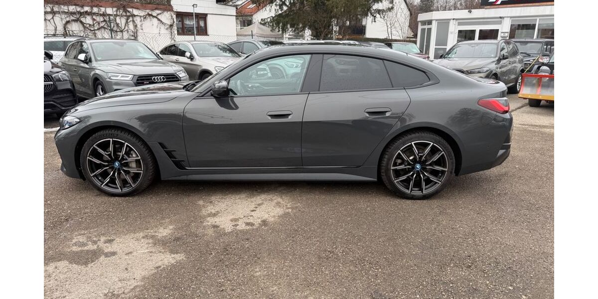 BMW i4 99.000 km 35.900 &euro; München 81243