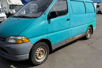 Toyota Hiace 320.000 km 4.690 &euro; Sottrum 27367