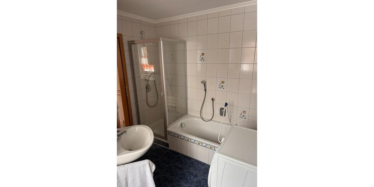 Doppelhaushälfte Ansbach - 3.5 Zimmer, 82 m&sup2;, 1.300&euro; | Angebot:25389367