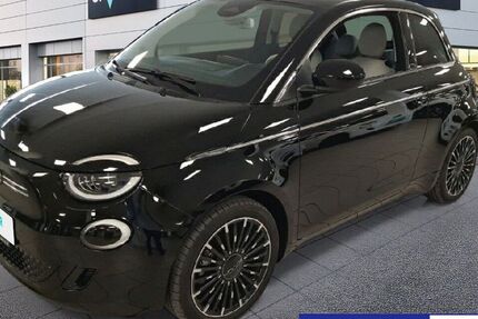 Fiat 500e 14.393 km 22.490 &euro; Frankfurt 60314