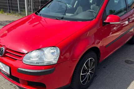 VW Golf 101.000 km 2.490 &euro; Uder 37318