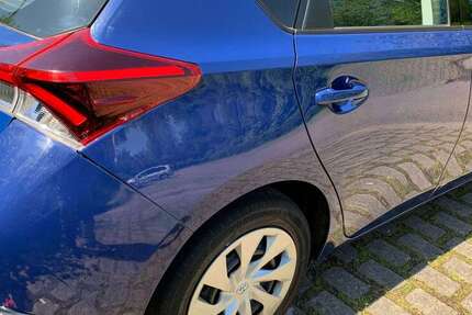 Toyota Auris 140.000 km 7.700 &euro; Bad Bergzabern, Stadt 76887