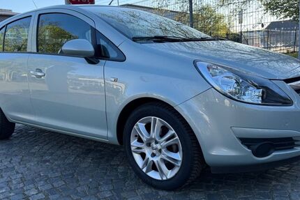 Opel Corsa 44.870 km 5.890 &euro; Bremen 28329