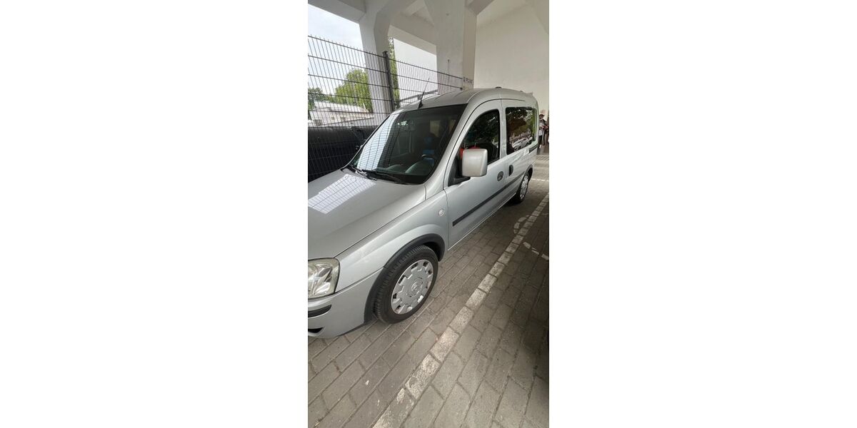 Opel Combo 239.829 km 2.000 &euro; Bochum 44787