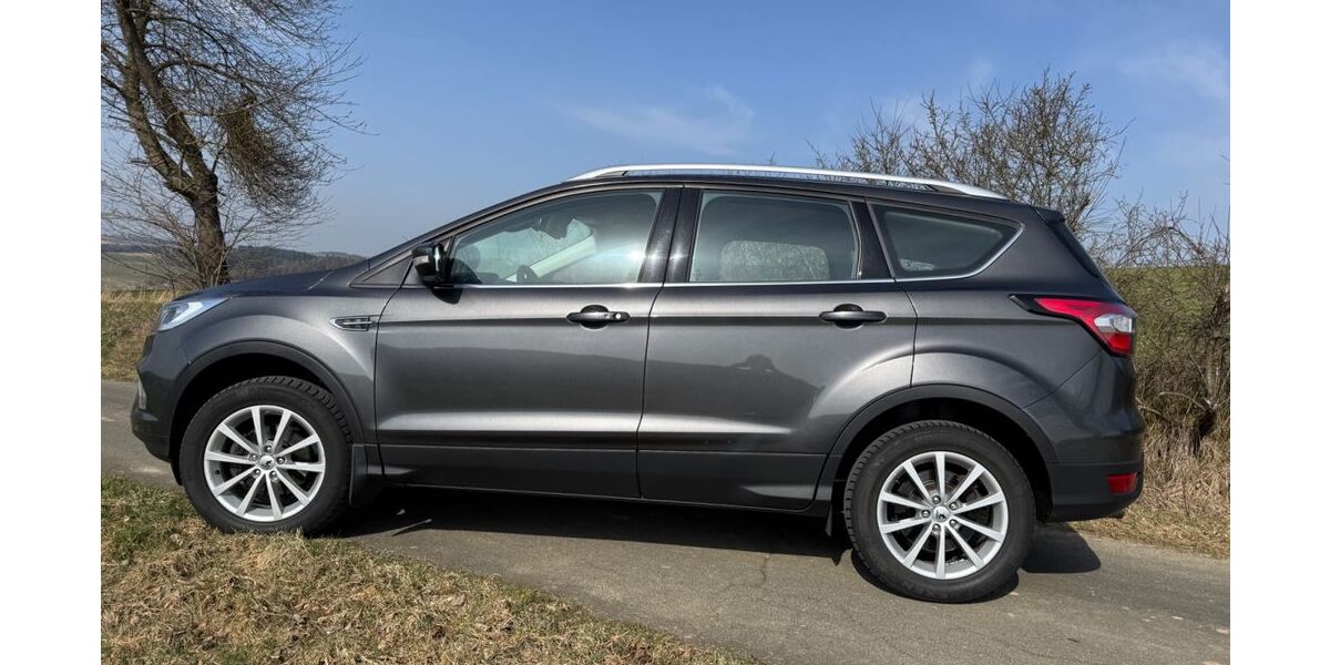 Ford Kuga 72.000 km 14.800 &euro; Pemfling 93482