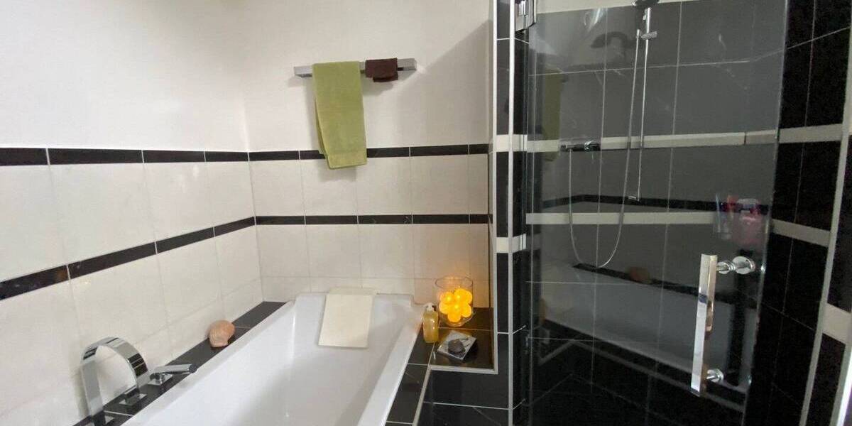 Mehrfamilienhaus, Wohnhaus Bad Berleburg - 7 Zimmer, 232 m&sup2;, 398.000&euro; | Angebot:25770546