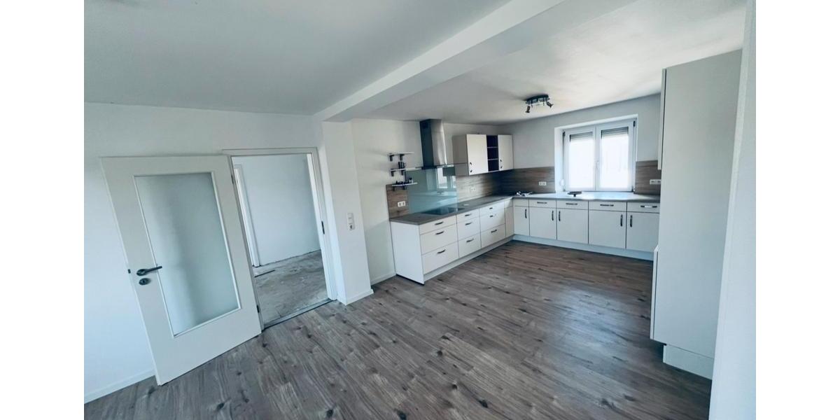 Etagenwohnung Nordendorf - 4 Zimmer, 161 m&sup2;, 2.000&euro; | Angebot:26677294