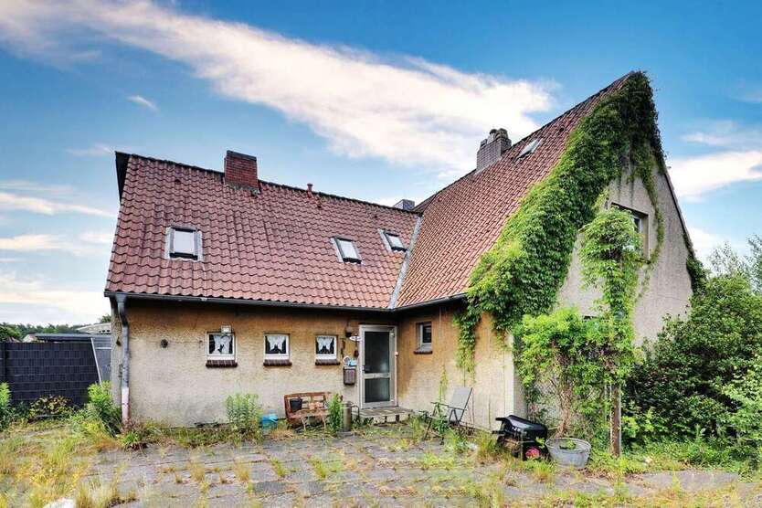 Haus zum Kaufen in Faßberg 99.000 € 85 m² 4 zimmer