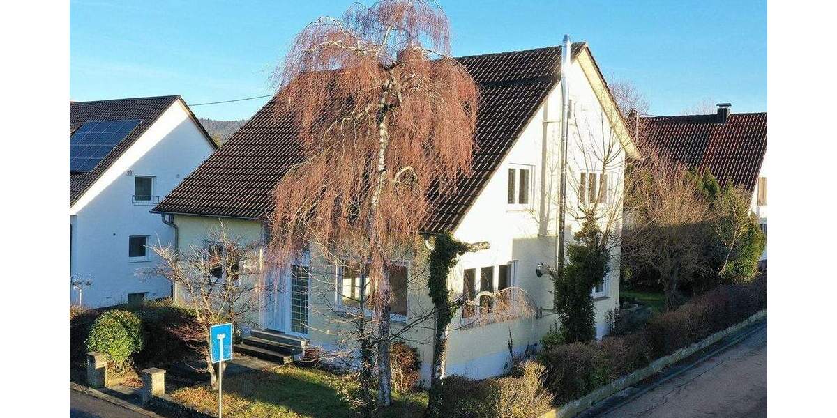Einfamilienhaus Balingen - 7 Zimmer, 180 m&sup2;, 518.000&euro; | Angebot:25692944