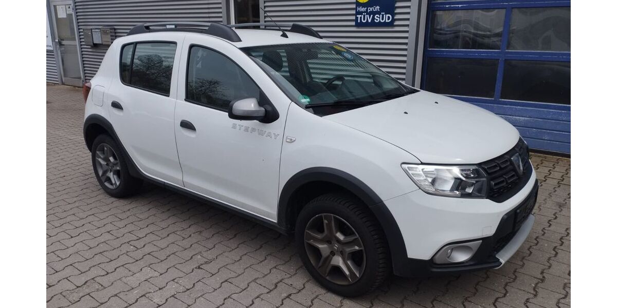 Dacia Sandero 127.800 km 5.200 &euro; Regensburg 93053