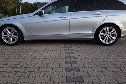 Mercedes-Benz C 250 198.000 km 11.700 &euro; Castrop Rauxel 44579