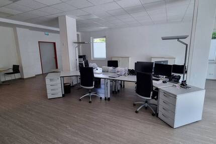 Gewerbeobjekt Meschede - 1 Zimmer, 178 m&sup2;, 1.246&euro; | Angebot:24115242