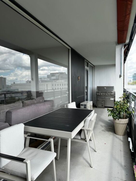 Provisionsfrei* Stilvolle 4-Zimmer Eigentumswohnung mit dem Blick über die Dächer von Düsseldorf-Golzheim