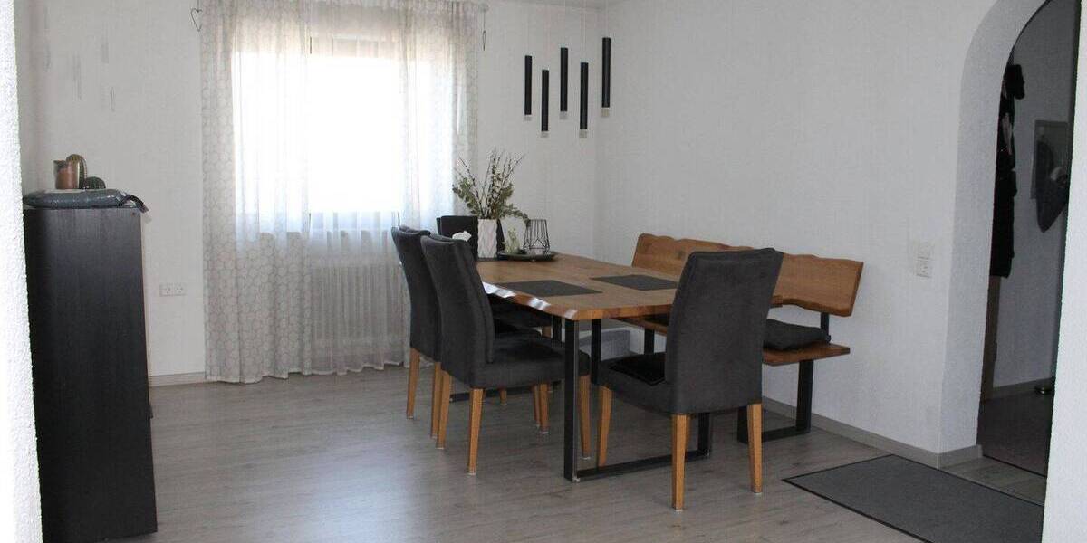 Etagenwohnung Crailsheim - 3 Zimmer, 100 m&sup2;, 309.000&euro; | Angebot:26737401