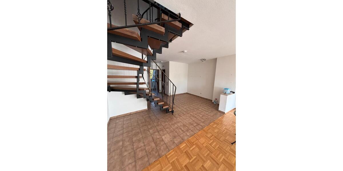 Maisonettenwohnung Wächtersbach - 3 Zimmer, 117 m&sup2;, 1.350&euro; | Angebot:26341030