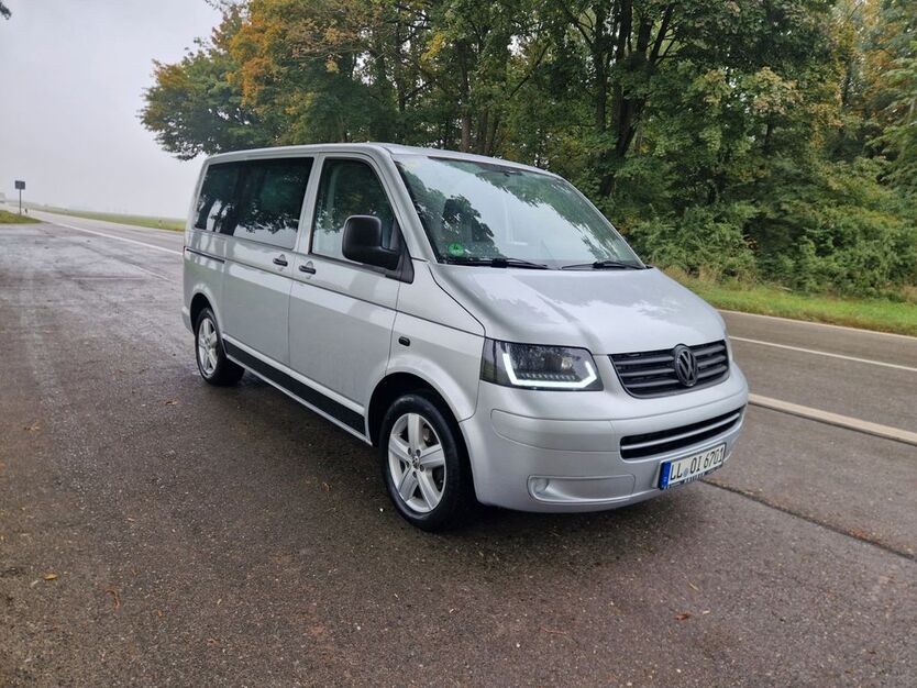 VW T5 Multivan 248.000 km 8.999 € GELTENDORF 82269