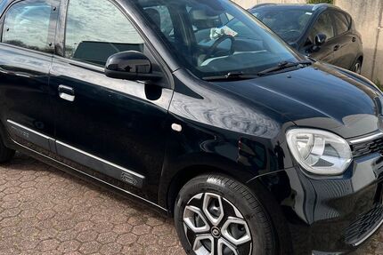 Renault Twingo 32.076 km 8.990 &euro; Euskirchen 53879