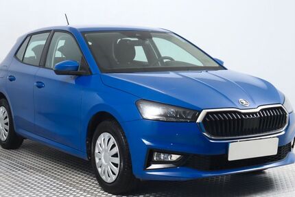 Skoda Fabia 24.983 km 15.990 &euro; München 80687