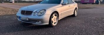 Mercedes E 320