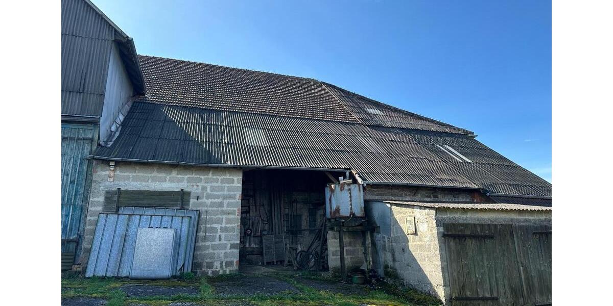 Einfamilienhaus Grünberg - 10 Zimmer, 260 m&sup2;, 285.000&euro; | Angebot:24596617