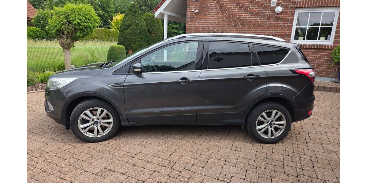 Ford Kuga 191.650 km 10.300 &euro; Bad Saluflen 32107