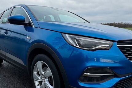 Opel Grandland (X) 104.000 km 13.990 &euro; Viersen 41749